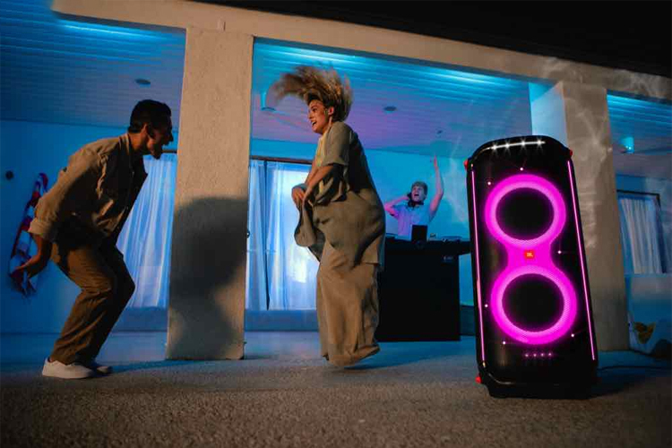 jbl-partybox-710/loa-jbl-partybox-710-bua-tiec-anh-sang