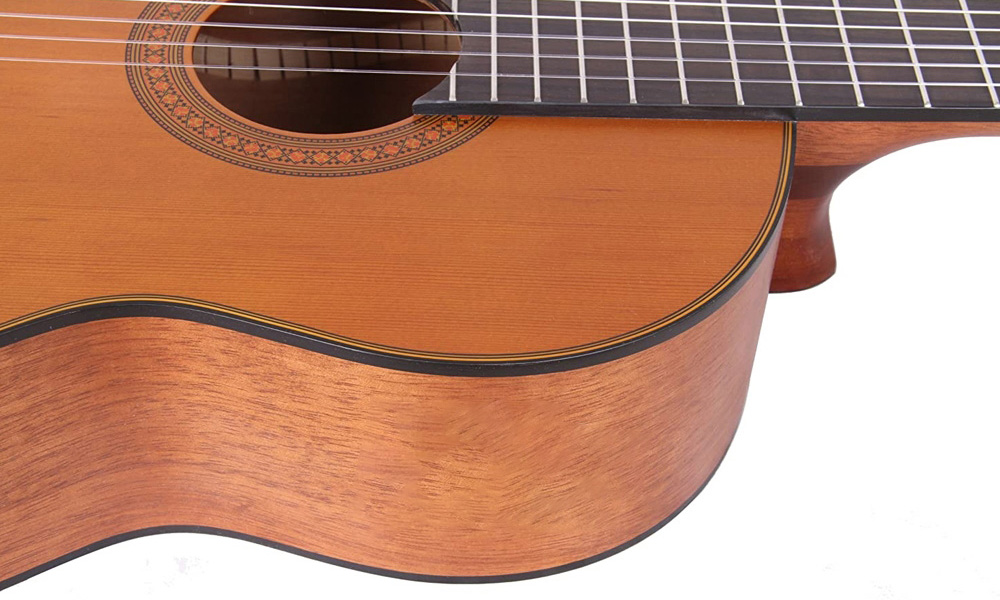 dan-guitar-thung-yamaha-cg122mc