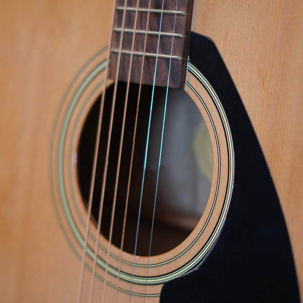 dan-acoustic-yamaha-guitar-f310-mau-go-tu-nhien-11