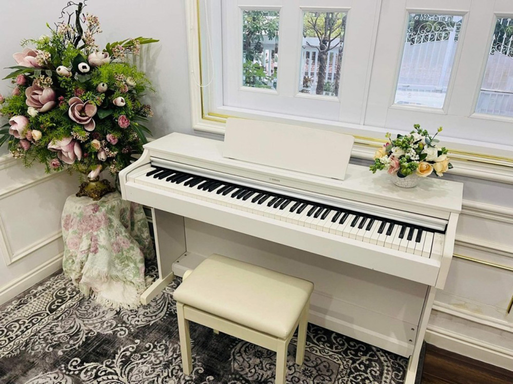 hinh-anh-dan-piano-yamaha-ydp-163r