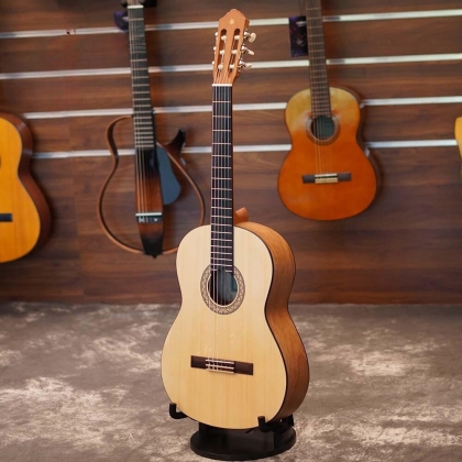 Đàn Classic Guitar YAMAHA C40M