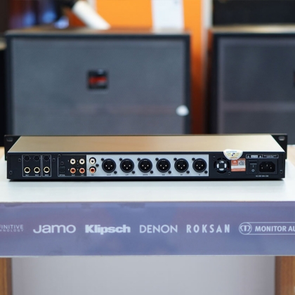Vang số JBL KX180A