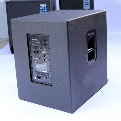 Loa Sub có công suất Yamaha DXS15